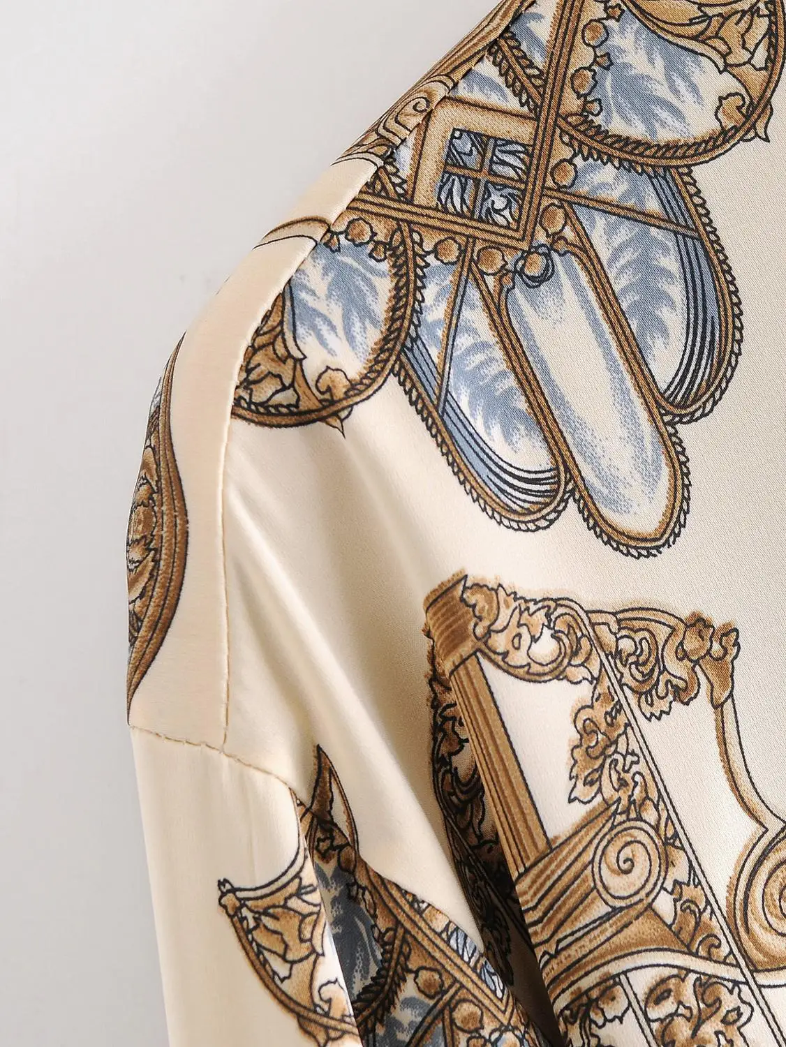 2020 autumn and winter palace style printed long-sleeved shirt casual business party base loose elegant cotton women's blouse
2020 autumn and winter palace style printed long-sleeved shirt casual business party base loose elegant cotton women's blouse