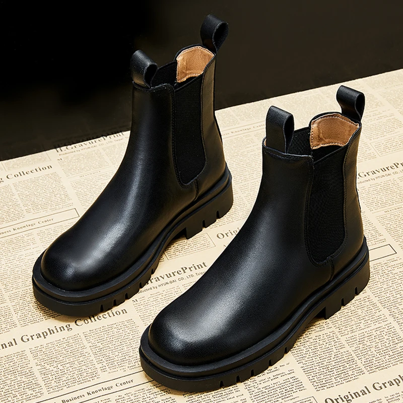 2021 New Leather Boots Women Fashion Waterproof Comfortable Black Casual Shoes Woman Street Style Ankle Chelsea Boots For Women 
2021 New Leather Boots Women Fashion Waterproof Comfortable Black Casual Shoes Woman Street Style Ankle Chelsea Boots For Women