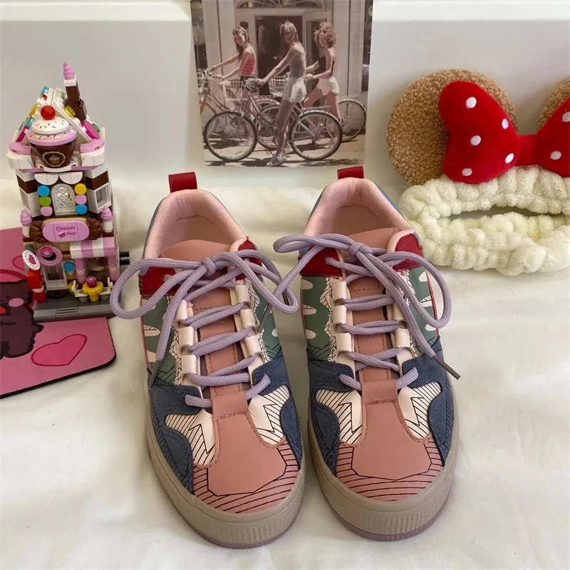 2021 New Color-blocking Women Lace-up Low-top Outdoor Sports Shoes Summer Stripes Ladies Casual Breathable Flat Vulcanized Shoes
2021 New Color-blocking Women Lace-up Low-top Outdoor Sports Shoes Summer Stripes Ladies Casual Breathable Flat Vulcanized Shoes