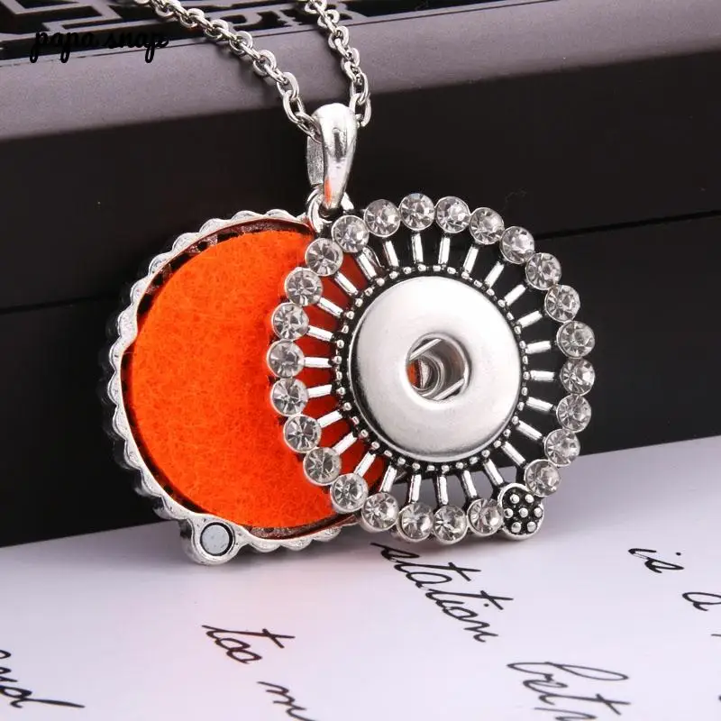 New snap jewelry Round rhinestone Aromatherapy Aroma Diffuser lockets Necklace Fit 18mm Snap Buttons Jewelry Pendant necklace
New snap jewelry Round rhinestone Aromatherapy Aroma Diffuser lockets Necklace Fit 18mm Snap Buttons Jewelry Pendant necklace