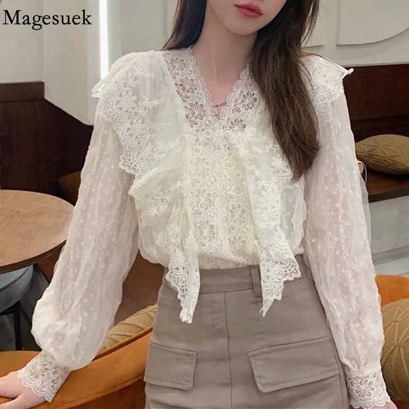 

Hollow Out Flower Lace Ruffles Blouse Women French V-neck Autumn Long Sleeve Tops Shirts New Blusas Maujer Casual Clothes 17061