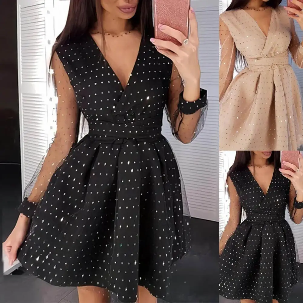 Elegant Lace Long Sleeve Lady Dress Solid Color Dot Print Mesh Stitching Short Dress Sexy V-Neck Lace-up Party Women's Clothing
Elegant Lace Long Sleeve Lady Dress Solid Color Dot Print Mesh Stitching Short Dress Sexy V-Neck Lace-up Party Women's Clothing