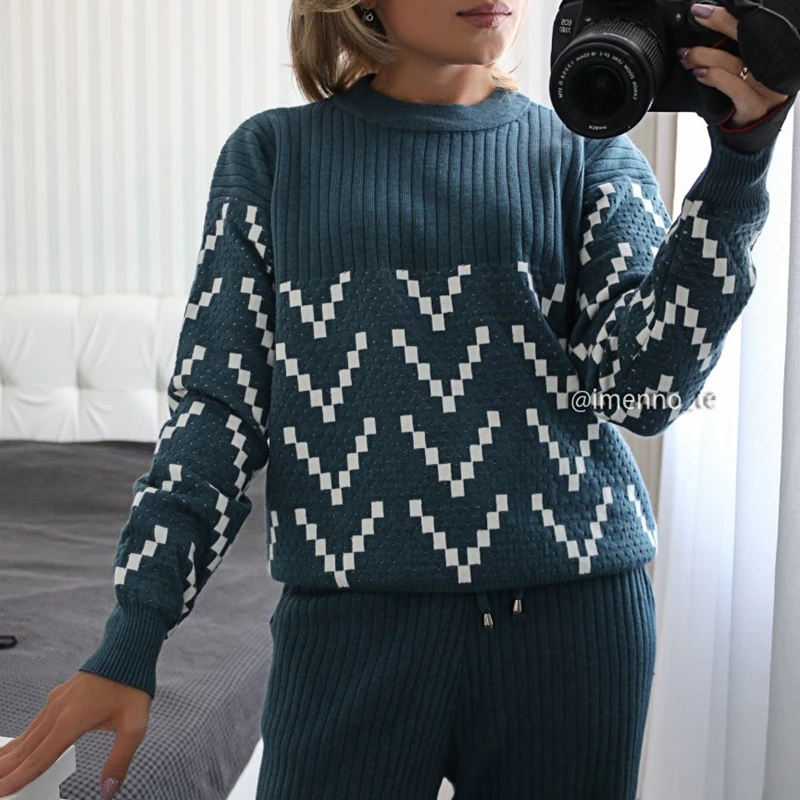 Women Sweater Two Piece Knitted Sets Jacquard Tracksuit Chic Pullover Crewneck Long Sleeve Top Wide Leg Pants
Women Sweater Two Piece Knitted Sets Jacquard Tracksuit Chic Pullover Crewneck Long Sleeve Top Wide Leg Pants