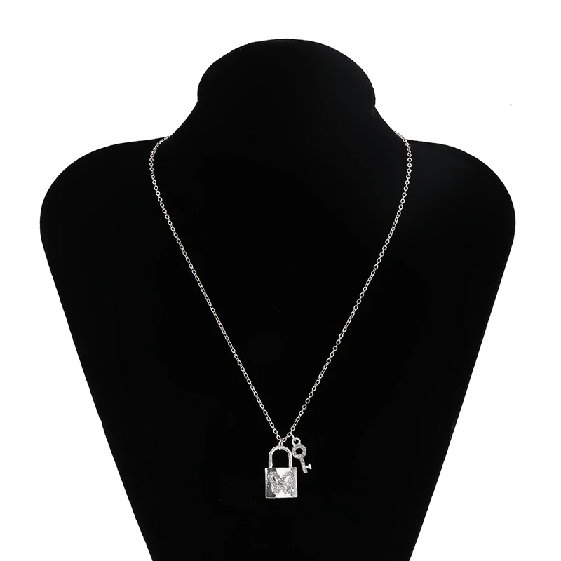 Ожерелье-чокер с подвеской в виде ключа-бабочки | Украшения и аксессуары