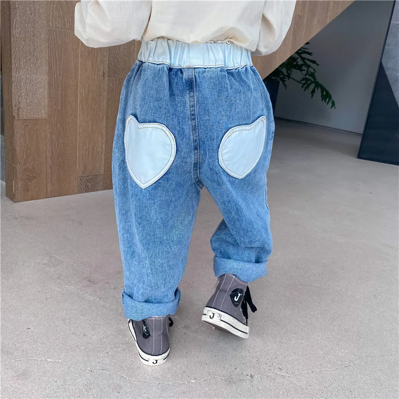 Spring Heart Appliques Girl Pants Kid Clothes Children Jeans Unisex Elastic Waist Denim Trousers 2-7years Boy Wholesale Clothing
Spring Heart Appliques Girl Pants Kid Clothes Children Jeans Unisex Elastic Waist Denim Trousers 2-7years Boy Wholesale Clothing