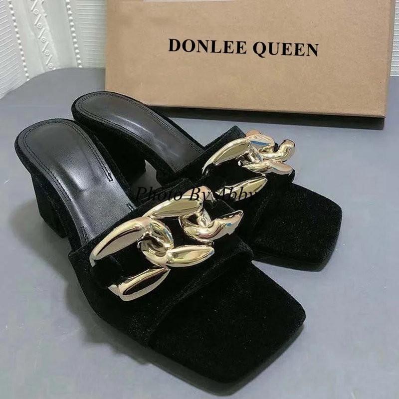 Fashion Metal Chain Slippers Women Peep Toe Thick Heels Slip On Slides Elegant Sandals Summer Shoes Flip Flops Zapatillas Mujer
Fashion Metal Chain Slippers Women Peep Toe Thick Heels Slip On Slides Elegant Sandals Summer Shoes Flip Flops Zapatillas Mujer