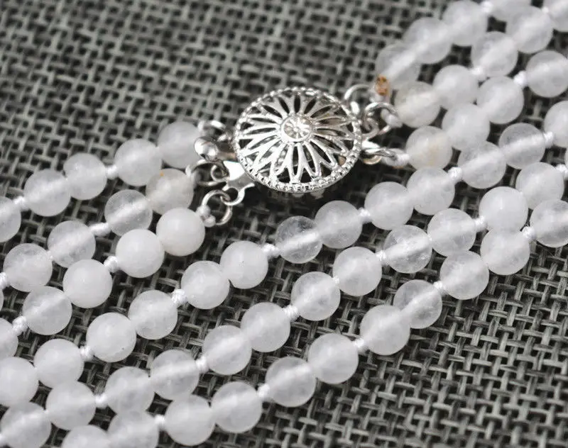Beautiful fashion 3 rows 4 mm natural white Jade beads Necklace 17-19
Beautiful fashion 3 rows 4 mm natural white Jade beads Necklace 17-19