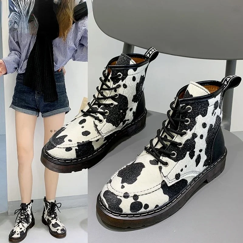 Women's Boots Fashion Trend Milk Striped Square Root High-heeled Fashion Boots New Fashion Deep Mouth Comfortable Women's Boots
Women's Boots Fashion Trend Milk Striped Square Root High-heeled Fashion Boots New Fashion Deep Mouth Comfortable Women's Boots