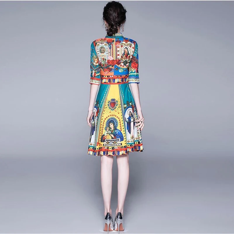 2020 European and American new spring and summer dress women's lapel waist waist ethnic print temperament slim dress
2020 European and American new spring and summer dress women's lapel waist waist ethnic print temperament slim dress