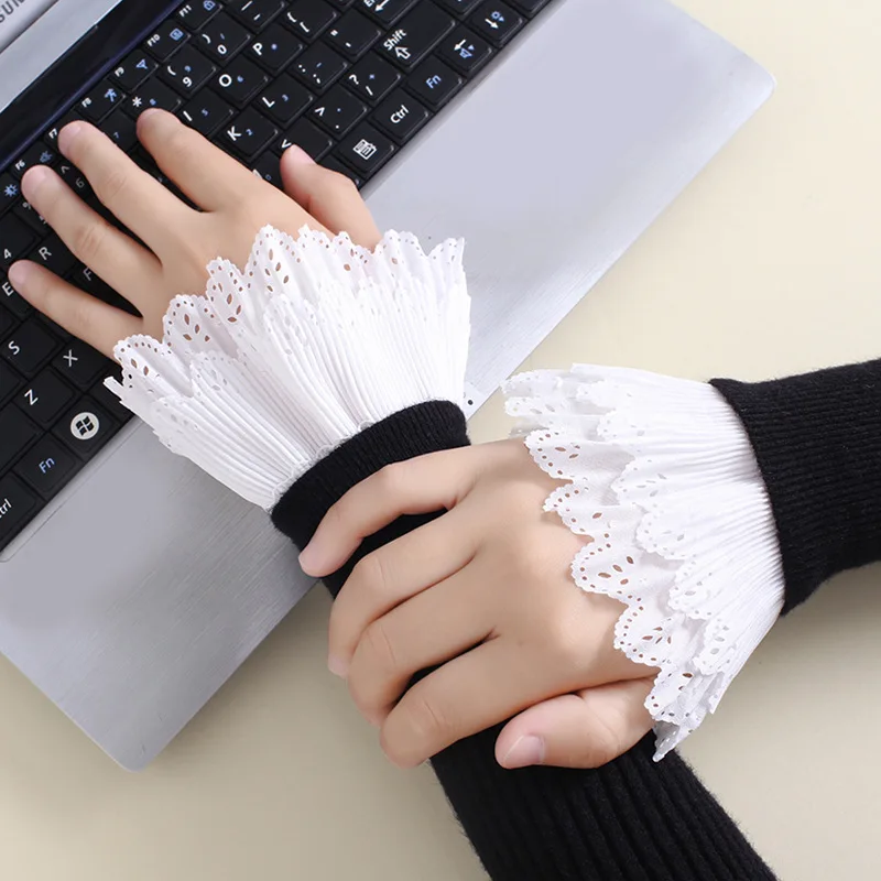 

1 Pair Women Chiffon Lace Floral Hollow Double Layers Fake Sleeves Pleated Ruffled False Cuffs Female Sweater Wrist Warmers