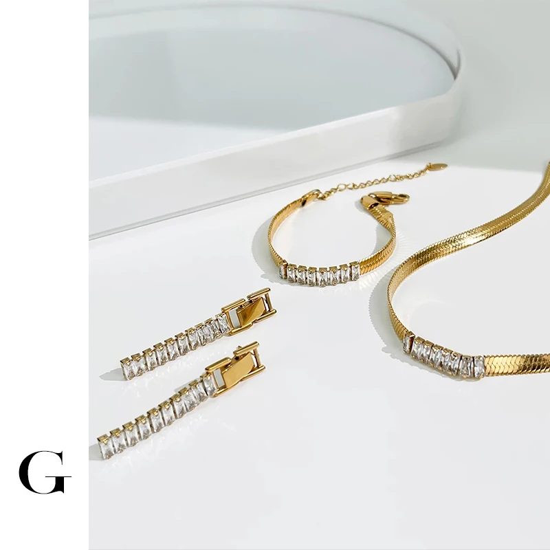 GHIDBK Titanium Steel Cubic Zirconia Mixed Flat Herringbone Chain Bracelet With Zircon Female Sparkly Anniversary Jewelry Sets
GHIDBK Titanium Steel Cubic Zirconia Mixed Flat Herringbone Chain Bracelet With Zircon Female Sparkly Anniversary Jewelry Sets