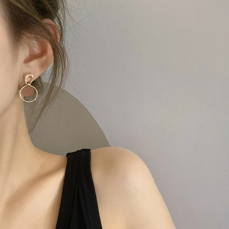 Geometric Metal Hoop Dangle Earrings Elegant Korea Jewelry Retro Double Round Pendant Earrings For Women Party Accessories Gift
Geometric Metal Hoop Dangle Earrings Elegant Korea Jewelry Retro Double Round Pendant Earrings For Women Party Accessories Gift