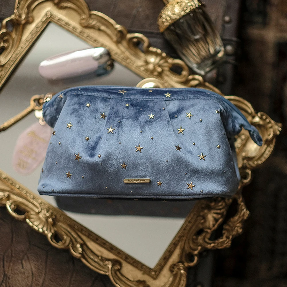 Cosmetic Bag Portable Velvet Make Up Storage Bag Organizer Soft Girl Lipstick Bag Women Toiletry Beauty Case Pouch
Cosmetic Bag Portable Velvet Make Up Storage Bag Organizer Soft Girl Lipstick Bag Women Toiletry Beauty Case Pouch