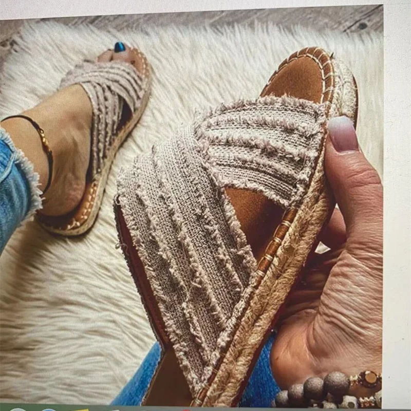 Slippers Women's Summer Fashion Outwear 2021 New Mesh Fabric Cake Base Women Comfortable Foreign Style Party Slippers
Slippers Women's Summer Fashion Outwear 2021 New Mesh Fabric Cake Base Women Comfortable Foreign Style Party Slippers