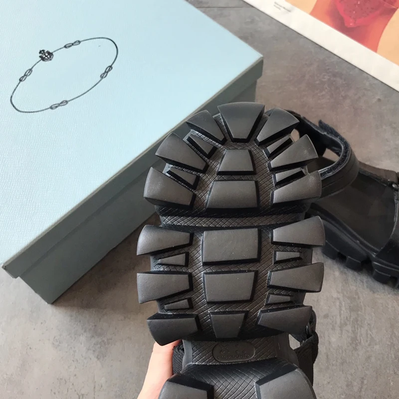 Casual Fashion Shoes Woman Brand Womens Sandals Breathable Fine Workmanship Of Selected Platform Heels White Black
Casual Fashion Shoes Woman Brand Womens Sandals Breathable Fine Workmanship Of Selected Platform Heels White Black