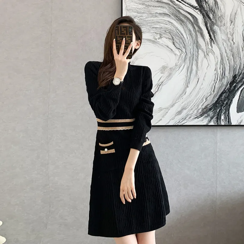 Knitted Black Elegant Women Dress Sweater High Waist Pleated Buttons Pockets Office Ladies A-line Female Dress Clothes Vestidos
Knitted Black Elegant Women Dress Sweater High Waist Pleated Buttons Pockets Office Ladies A-line Female Dress Clothes Vestidos