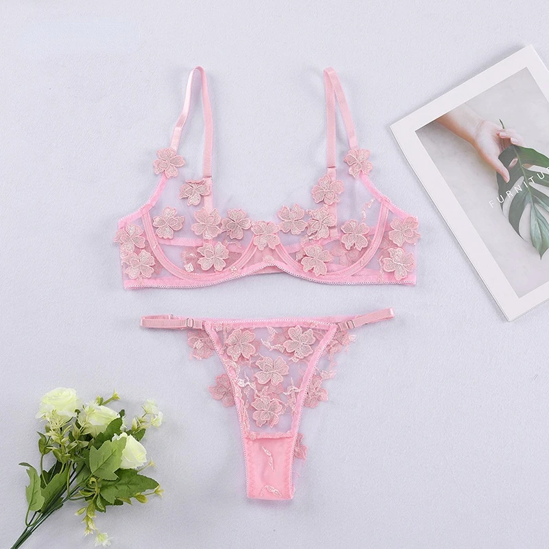Best selling New Women's lace embroidered underwear thin mesh see-through sexy erotic lingerie underwire gather bra thong set
Best selling New Women's lace embroidered underwear thin mesh see-through sexy erotic lingerie underwire gather bra thong set