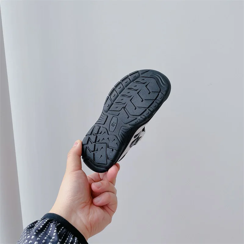 2021 Summer New Children's Shoes Boys Mesh Lightweight Breathable Sports Shoes Korean Fashion Girls Casual Patchwork Shoes
2021 Summer New Children's Shoes Boys Mesh Lightweight Breathable Sports Shoes Korean Fashion Girls Casual Patchwork Shoes
