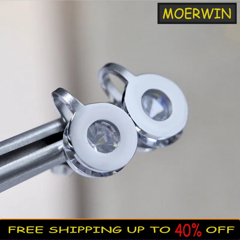 2021 New Sterling Silver Color Teapot Earrings Exquisite Shiny Earrings Wild Fashion Brand Luxury Design Jewelry Holiday Gift
2021 New Sterling Silver Color Teapot Earrings Exquisite Shiny Earrings Wild Fashion Brand Luxury Design Jewelry Holiday Gift