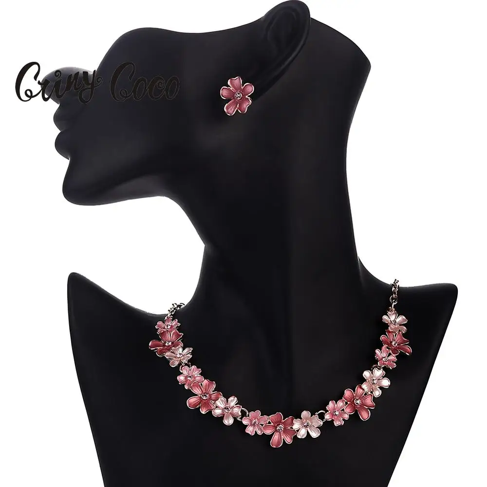 Ожерелье Cring Coco вечерние ринки, свадьбы, женское модное ожерелье из цинкового сплава с цветком, массивное ожерелье, Ювелирное Украшение сере...
Ожерелье Cring Coco вечерние ринки, свадьбы, женское модное ожерелье из цинкового сплава с цветком, массивное ожерелье, Ювелирное Украшение сере...