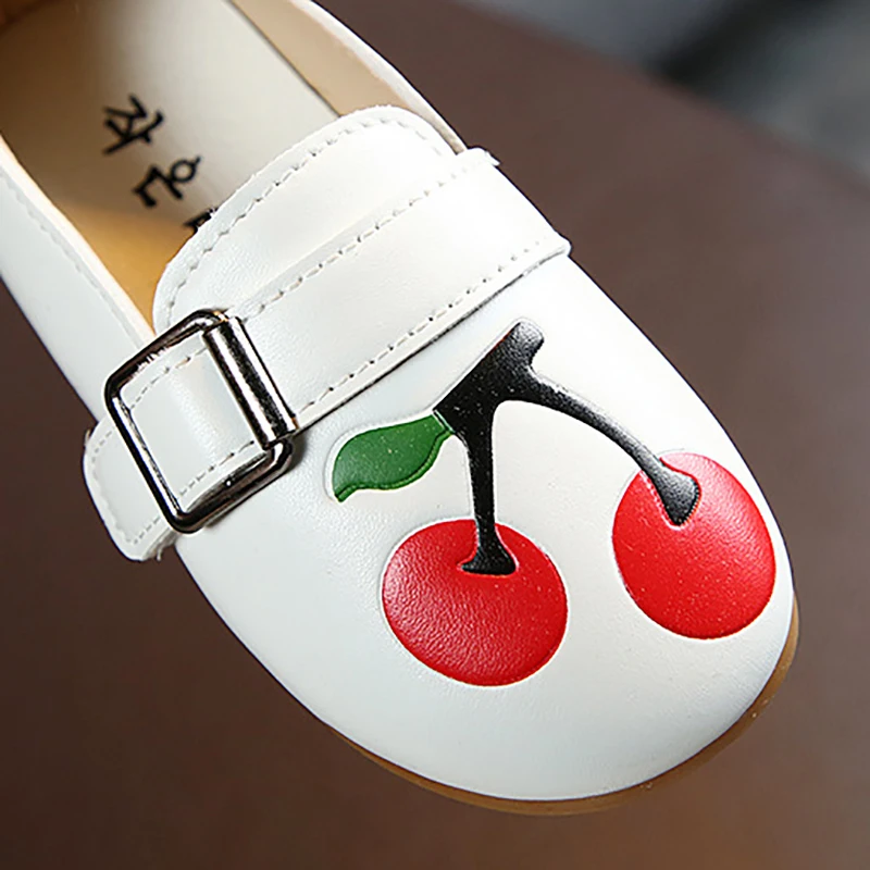 Baby Girl Shoes Autumn Kids Baby Girl Soft Sole Shoes Anti-slip Cartoon Print Sandals Casual Walking Shoes fruit print
Baby Girl Shoes Autumn Kids Baby Girl Soft Sole Shoes Anti-slip Cartoon Print Sandals Casual Walking Shoes fruit print