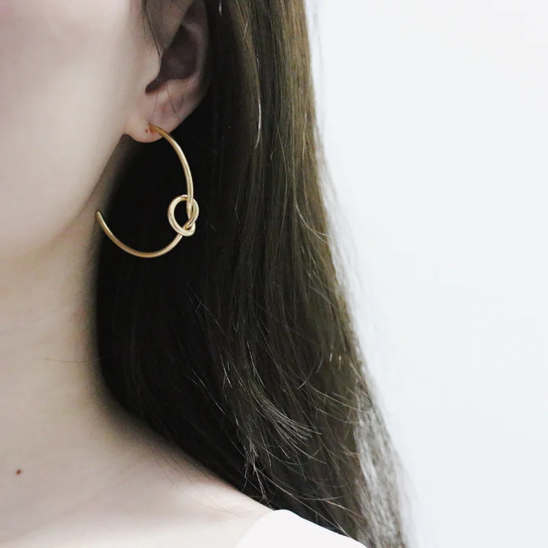 Amaiyllis 18K Gold Fashion Retro Big Earring Modern Rope Knotting Wild iIndustrial Style Earring For Female Jewelry
Amaiyllis 18K Gold Fashion Retro Big Earring Modern Rope Knotting Wild iIndustrial Style Earring For Female Jewelry