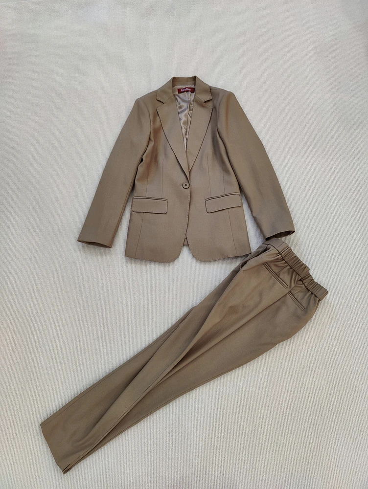Fashion Women's Pants Suit Wool Silk High Quality Blazer Suit Pants Autumn Winter Classic Camel New
Fashion Women's Pants Suit Wool Silk High Quality Blazer Suit Pants Autumn Winter Classic Camel New