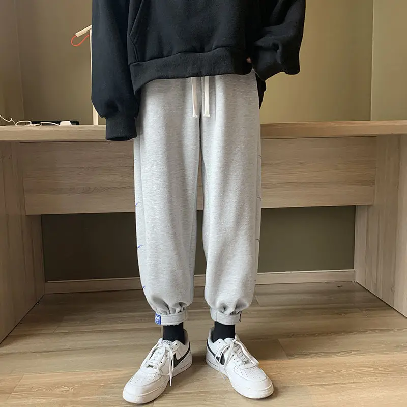 2021 Spring And Autumn New Youth Popular Pure Color Simple Printed Loose Sweatpants Fashion Casual All-match Drawstring Pants
2021 Spring And Autumn New Youth Popular Pure Color Simple Printed Loose Sweatpants Fashion Casual All-match Drawstring Pants
