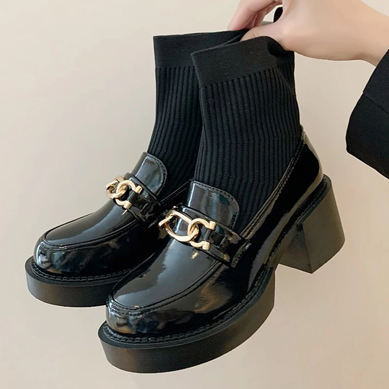 2021 New Women Ankle Short Sock Boot Ladies Square Heel Platform Round Toe Metal Shoes Autumn Female Stretch Boots Slip On Shoes
2021 New Women Ankle Short Sock Boot Ladies Square Heel Platform Round Toe Metal Shoes Autumn Female Stretch Boots Slip On Shoes