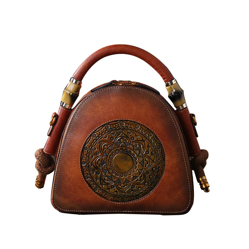 China Style Embossing Totem Handbag Luxury Genuine Cow Leather Women Shoulder Bags Handmade Hand Painted Crossbody Bag 
China Style Embossing Totem Handbag Luxury Genuine Cow Leather Women Shoulder Bags Handmade Hand Painted Crossbody Bag