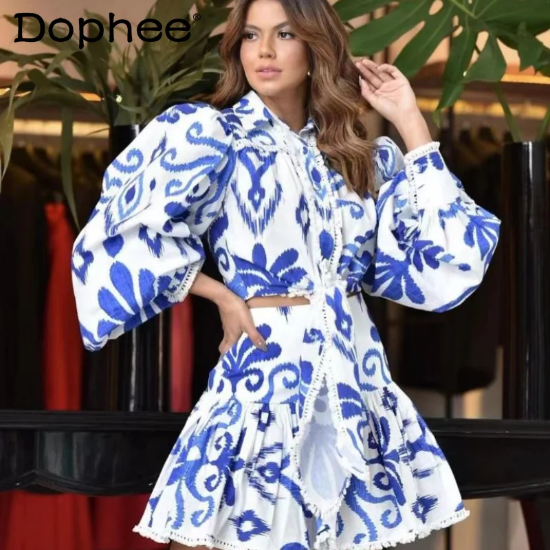 Модная кружевная строчка с бахромой, бандажный кроп-Топ с длинным рукавом и принтом в ретро-стиле + плиссированная юбка А-силуэта с высокой т... 
Модная кружевная строчка с бахромой, бандажный кроп-Топ с длинным рукавом и принтом в ретро-стиле + плиссированная юбка А-силуэта с высокой т...