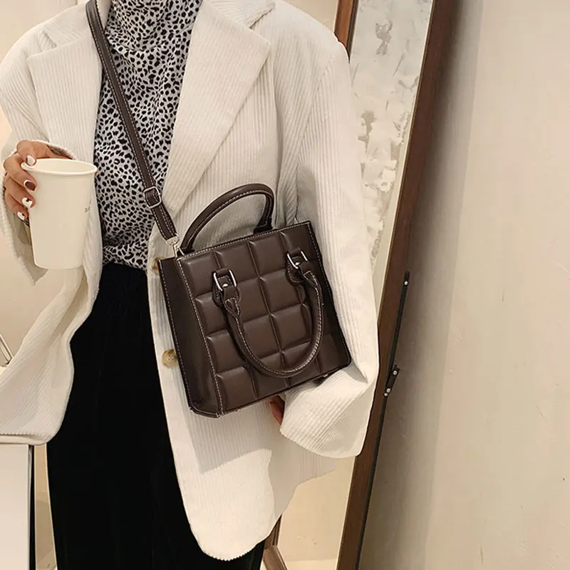 Fashion Plaid Square Women Handbag Pu Leather Shoulder Bag Designer Retro Large Capacity Crossbody Bag Casual Female Bag
Fashion Plaid Square Women Handbag Pu Leather Shoulder Bag Designer Retro Large Capacity Crossbody Bag Casual Female Bag