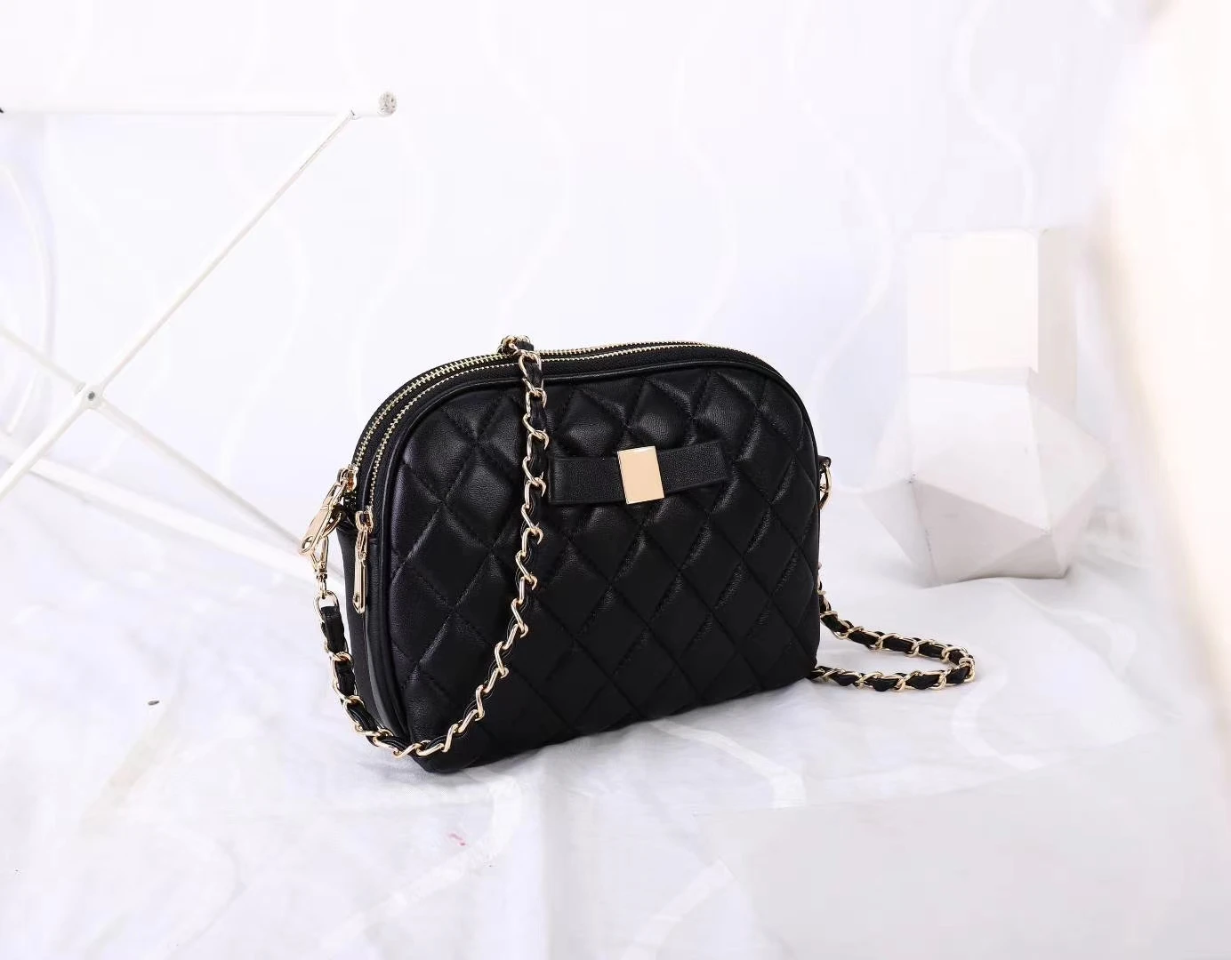 free shipping 2020 the new style fashion adn nice genuine leather sheepskin women one shoulder bag crossbody bag 3 color 25cm
free shipping 2020 the new style fashion adn nice genuine leather sheepskin women one shoulder bag crossbody bag 3 color 25cm
