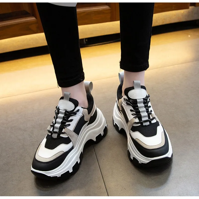 Spring Black Platform Sneakers Women Korean Lace Up White Chunky Sneakers Leather Thick Sole Casual Vulcanized Shoes Woman N3-92
Spring Black Platform Sneakers Women Korean Lace Up White Chunky Sneakers Leather Thick Sole Casual Vulcanized Shoes Woman N3-92