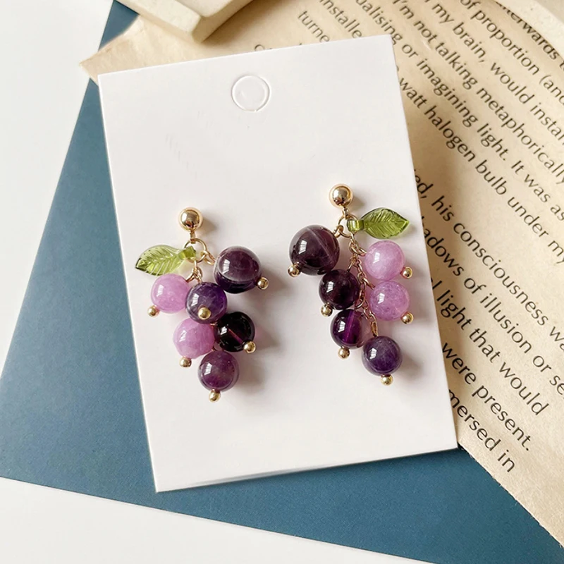 2021 New Trend Retro Fresh Simple Sweet Temperament Fruit Purple Grape Korean Ear Clip Drop Earring For Women Female
2021 New Trend Retro Fresh Simple Sweet Temperament Fruit Purple Grape Korean Ear Clip Drop Earring For Women Female