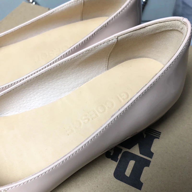Free Shipping Butterfly-knot Pointed toe women's shoes 2020 New Arrival Patent leather Low heels Cowhide Slipp-On Fashion
Free Shipping Butterfly-knot Pointed toe women's shoes 2020 New Arrival Patent leather Low heels Cowhide Slipp-On Fashion