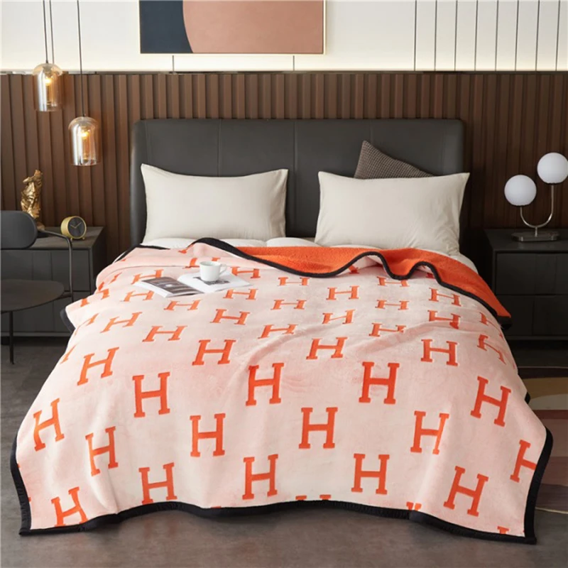 Flannel Polar Microfiber Blanket Soft Warm Coral Blankets Super Soft Duvet Luxury Solid Blankets Home Textile 200x230cm
Flannel Polar Microfiber Blanket Soft Warm Coral Blankets Super Soft Duvet Luxury Solid Blankets Home Textile 200x230cm