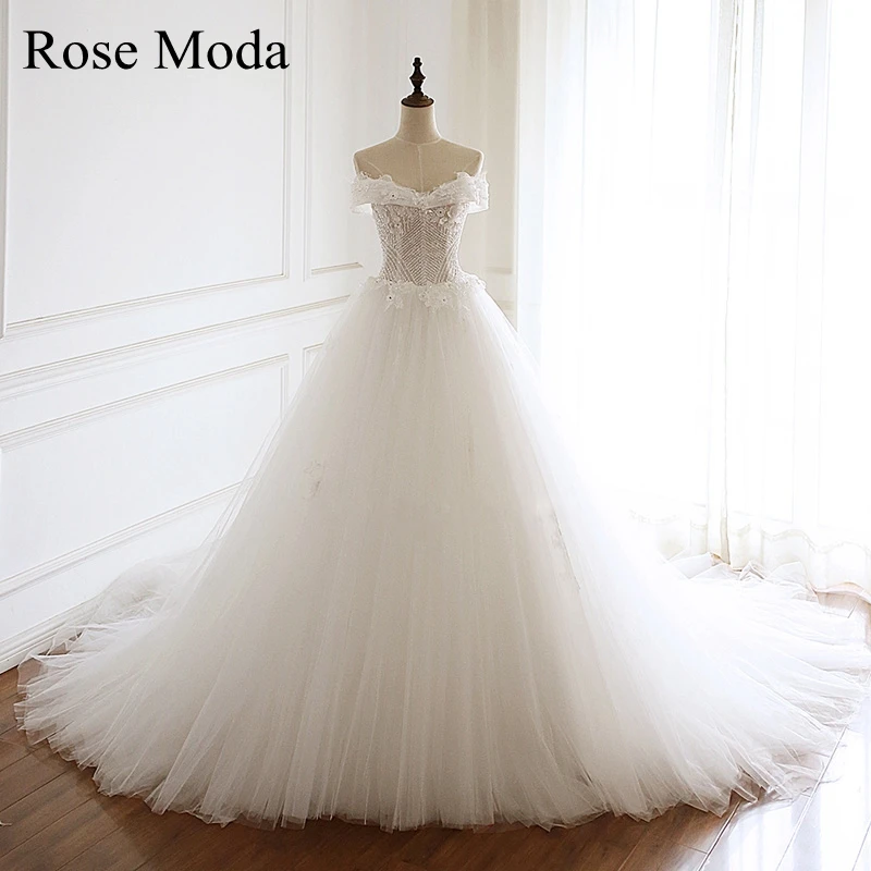 Розовое модное свадебное платье принцессы с открытыми плечами и бисером, кружевное бальное платье со шлейфом, изготовление на заказ
Розовое модное свадебное платье принцессы с открытыми плечами и бисером, кружевное бальное платье со шлейфом, изготовление на заказ