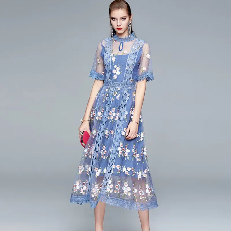 Vintage Designer Women Luxury Embroidery Mesh Dress Femme 2021 High Quality Elegant Stand Collar Short Sleeve Party Dress Robe
Vintage Designer Women Luxury Embroidery Mesh Dress Femme 2021 High Quality Elegant Stand Collar Short Sleeve Party Dress Robe
