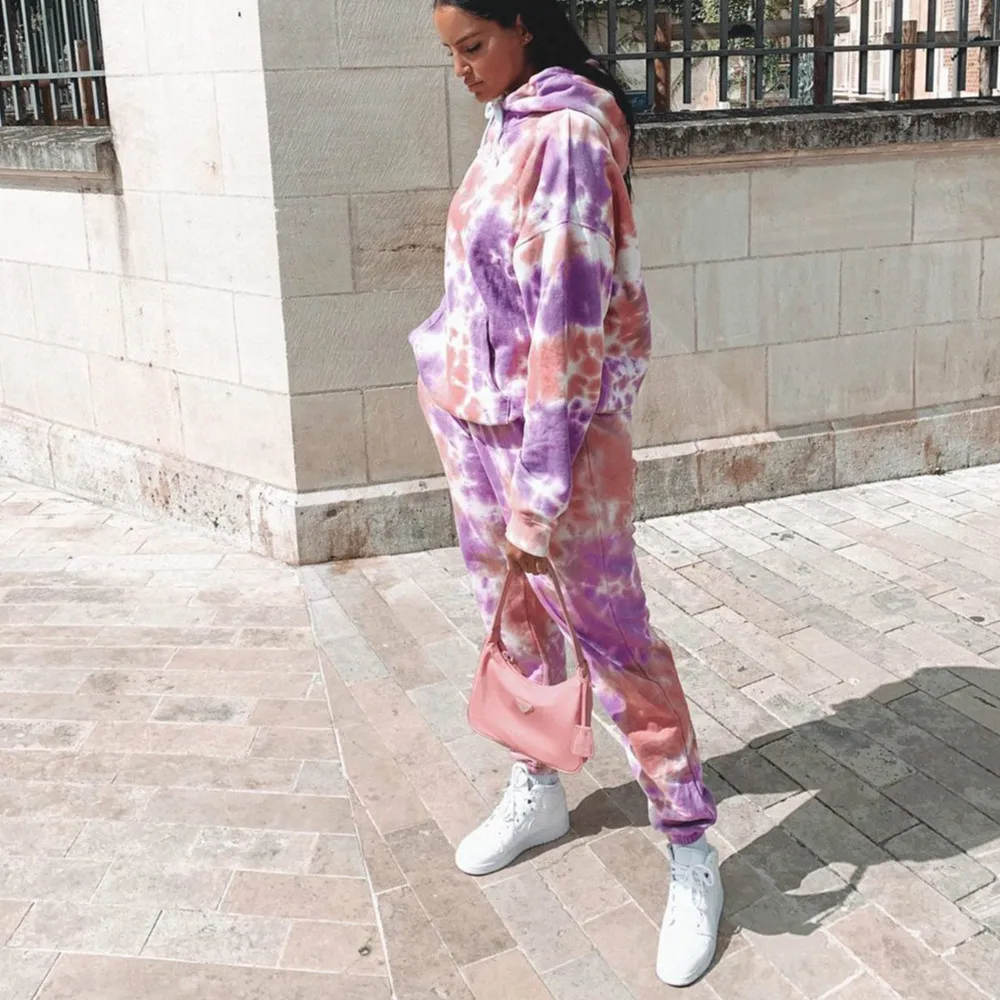 Autumn Winter New Tie Dyed Two Pieces Sports Suits Women Tracksuits Fashion Long Sleeve Hoodies Tops+Lace-up Joggers Pants
Autumn Winter New Tie Dyed Two Pieces Sports Suits Women Tracksuits Fashion Long Sleeve Hoodies Tops+Lace-up Joggers Pants