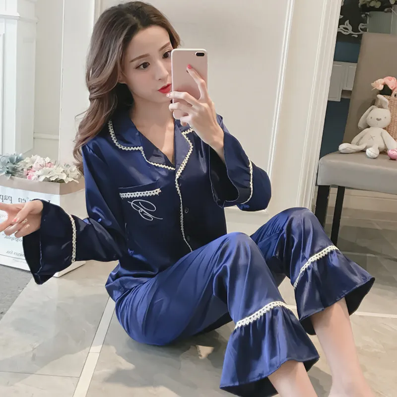 High Quality High-Density Elastic Silk Spring Autumn Cardigan Lapel Long Sleeve Women's Simple Pajamas Home Service Suit
High Quality High-Density Elastic Silk Spring Autumn Cardigan Lapel Long Sleeve Women's Simple Pajamas Home Service Suit