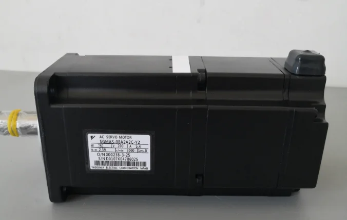 Sgmph-04aaeh161 Yaskawa servo motor 400W without brake brand new original warranty for 1 year
Sgmph-04aaeh161 Yaskawa servo motor 400W without brake brand new original warranty for 1 year