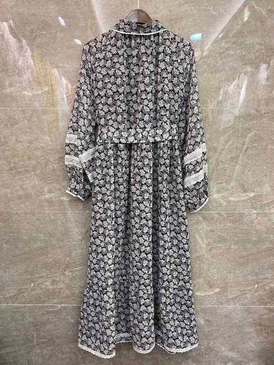2021 early spring new fashion women's lapel tie knotted waist and lace printing long-sleeved dress 110
2021 early spring new fashion women's lapel tie knotted waist and lace printing long-sleeved dress 110