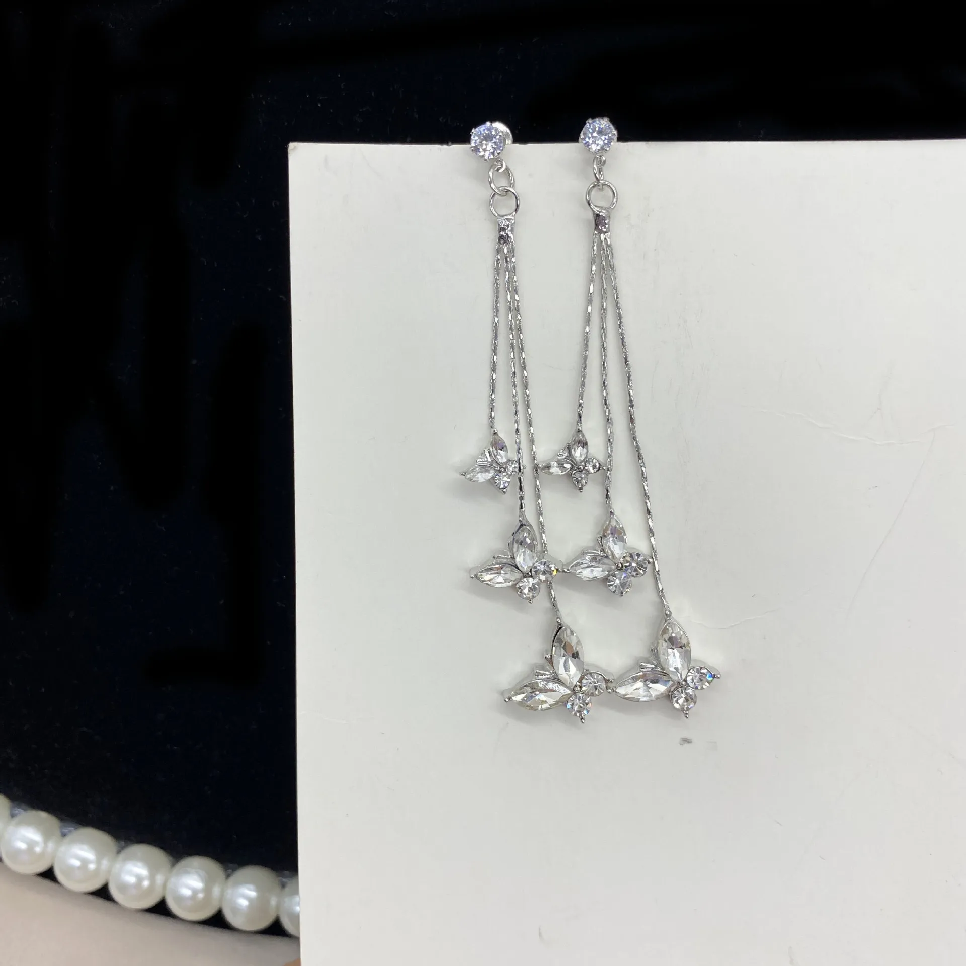 Long Tassel Butterfly Drop Earrings Silver Color 2021 Fashion Hanging Women Earrings Jewelry Girls GIfts Pendant Dangle Earrings
Long Tassel Butterfly Drop Earrings Silver Color 2021 Fashion Hanging Women Earrings Jewelry Girls GIfts Pendant Dangle Earrings