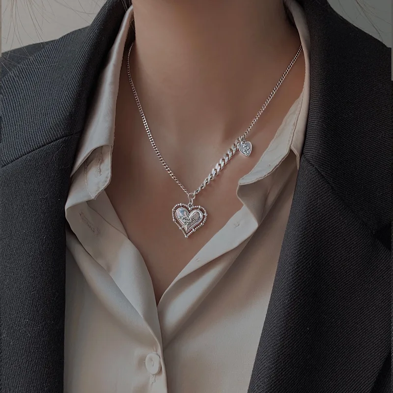 FMILY Minimalist 925 Sterling Silver Temperament Letter Love Necklace Retro Fashion Letter Clavicle Chain for Girlfriend Gift
FMILY Minimalist 925 Sterling Silver Temperament Letter Love Necklace Retro Fashion Letter Clavicle Chain for Girlfriend Gift