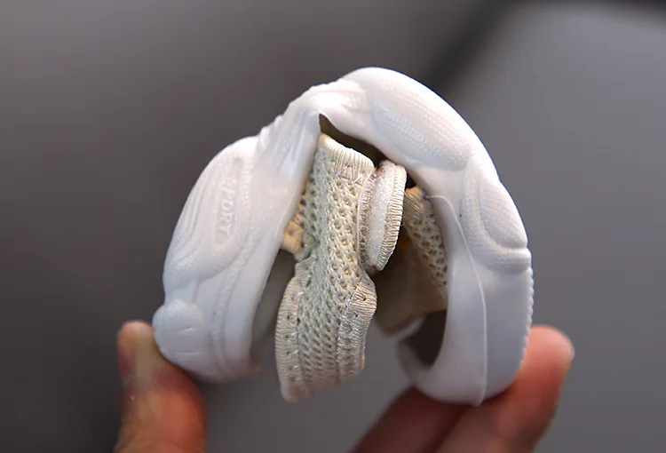 Summer Girls Leisure Mesh Sports Sandals Baby Soft Bottom Toddler Shoes Children's Shoes Toddler Girl Summer Shoes 
Summer Girls Leisure Mesh Sports Sandals Baby Soft Bottom Toddler Shoes Children's Shoes Toddler Girl Summer Shoes