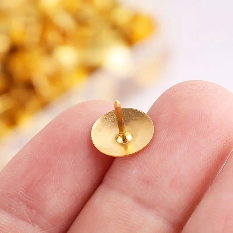 400pcs Metal Thumbtack Drawing Pins Pushpin Cork Board Photo Wall Map Markers A6HE
400pcs Metal Thumbtack Drawing Pins Pushpin Cork Board Photo Wall Map Markers A6HE