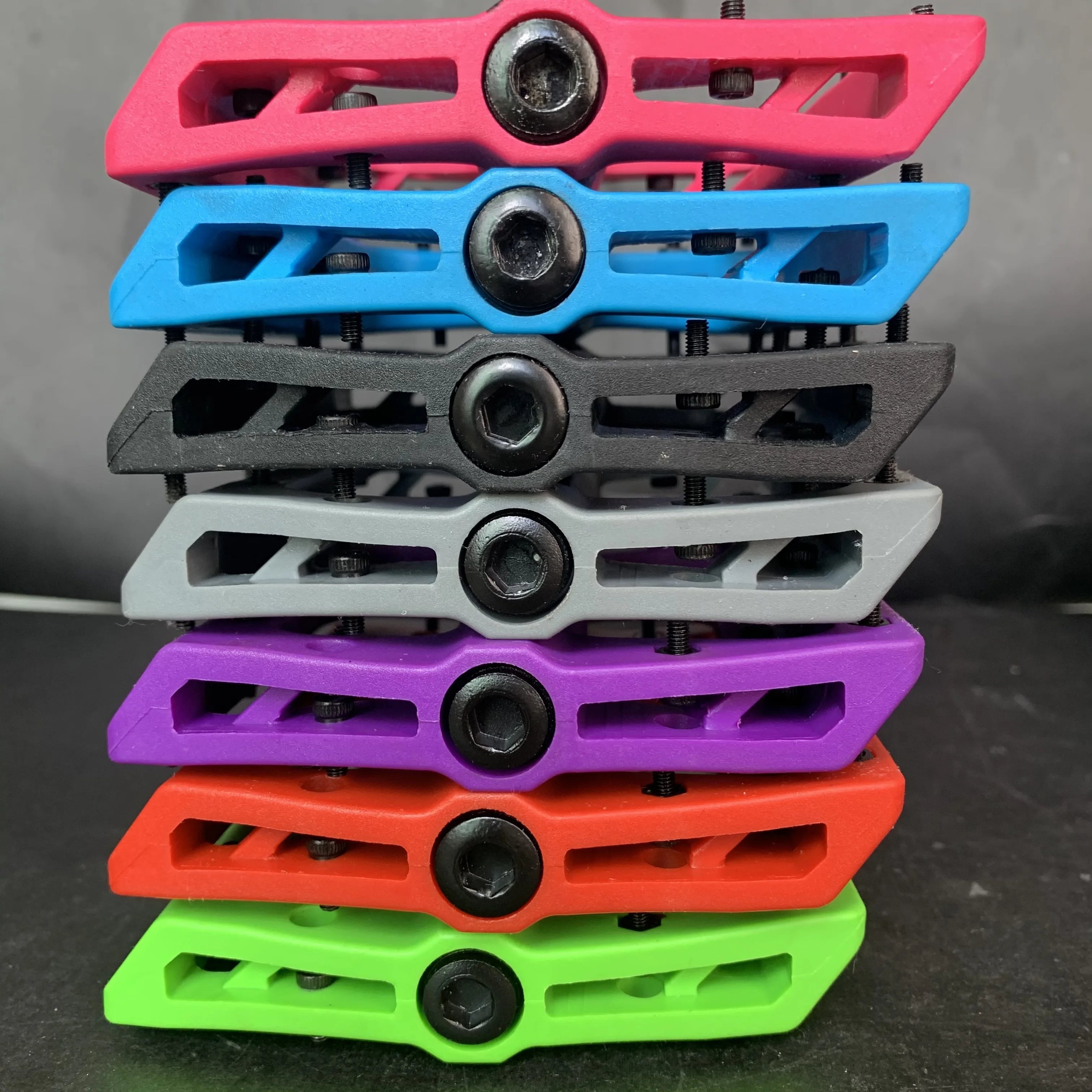 Bicycle Pedal Nylon Fiber Ultralight Sealed Bearing Pedals Platform Cycling Pedals For Mountain Bike
Bicycle Pedal Nylon Fiber Ultralight Sealed Bearing Pedals Platform Cycling Pedals For Mountain Bike