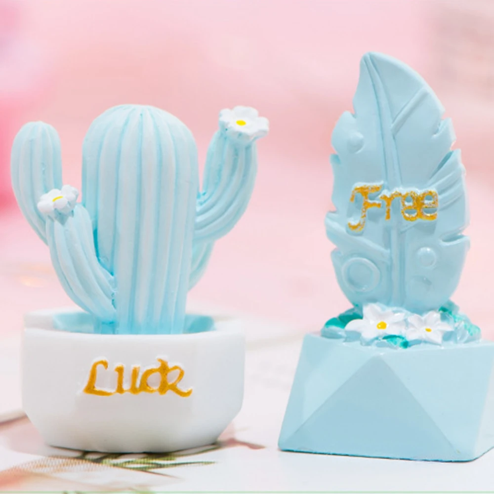 1PC Cute Girl Heart Cactus Bonsai Desert Succulent Cephalus Plant Figurines Small Crafts DIY Miniature Ornament Pendant 
1PC Cute Girl Heart Cactus Bonsai Desert Succulent Cephalus Plant Figurines Small Crafts DIY Miniature Ornament Pendant