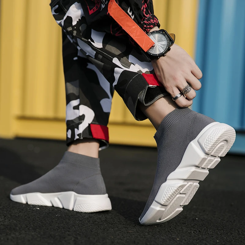 Shoes Men Brand Trend Socks Sneakers for Couples Mesh Outdoor Walking Men Women Running Shoes Zapatos De Mujer Yeezys Air 350
Shoes Men Brand Trend Socks Sneakers for Couples Mesh Outdoor Walking Men Women Running Shoes Zapatos De Mujer Yeezys Air 350